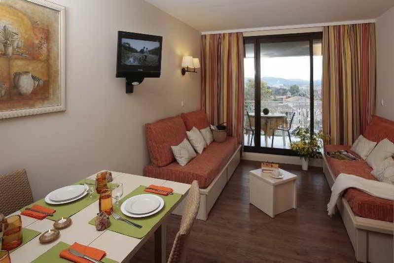 Residence Pierre & Vacances Les Parcs De Гримо Экстерьер фото