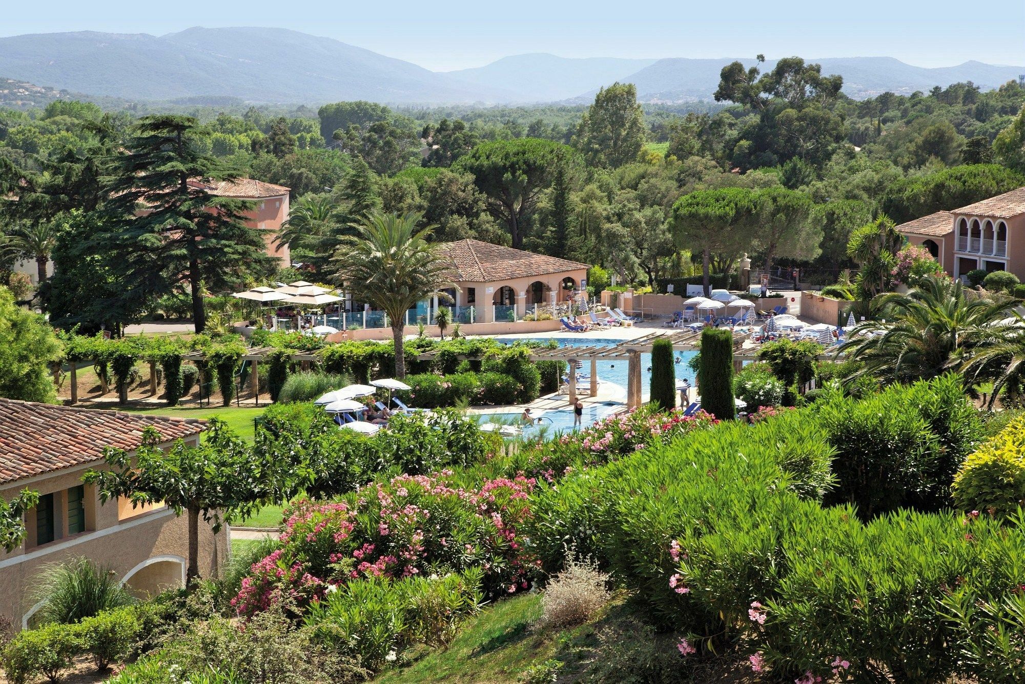 Residence Pierre & Vacances Les Parcs De Гримо Экстерьер фото